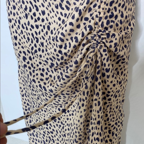 URBAN Romantics Tan and Brown Ruched Pencil Skirt Cocktail - Picture 4 of 7